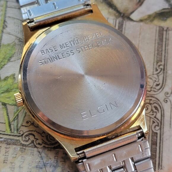 Vintage Watches Elgin Gold Tone Quartz Day Date Mens Dress Watch 1980s - Picture 4 of 10